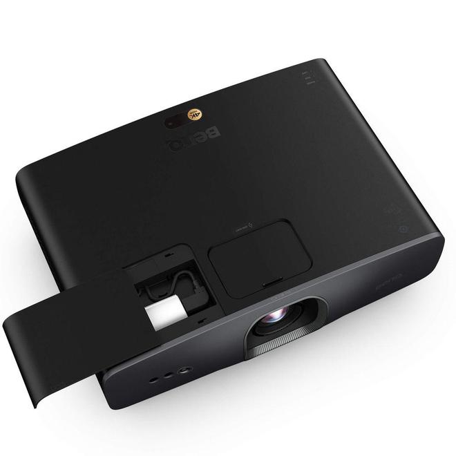 GP520 投影仪打造极致 4K 家庭影院J9九游会明基双雄出击：W2720i(图4)